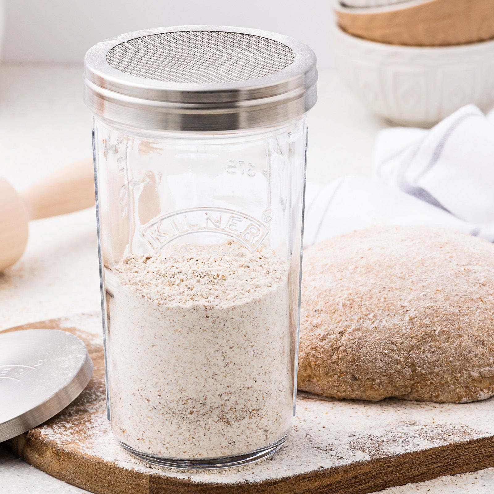 Kilner Sifter Jar Set, 0.5L Glass Baking Shaker with Mesh Lid and Cap