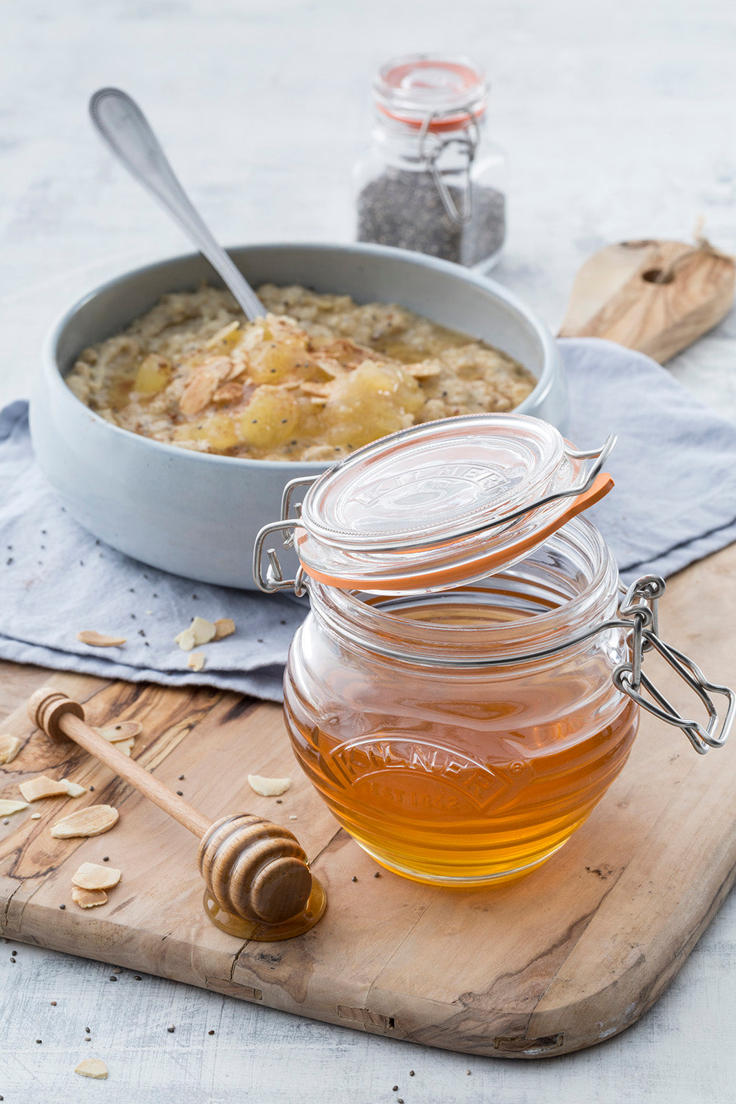 Kilner Honey Pot with Beechwood Dipper, 13.5 Ounce