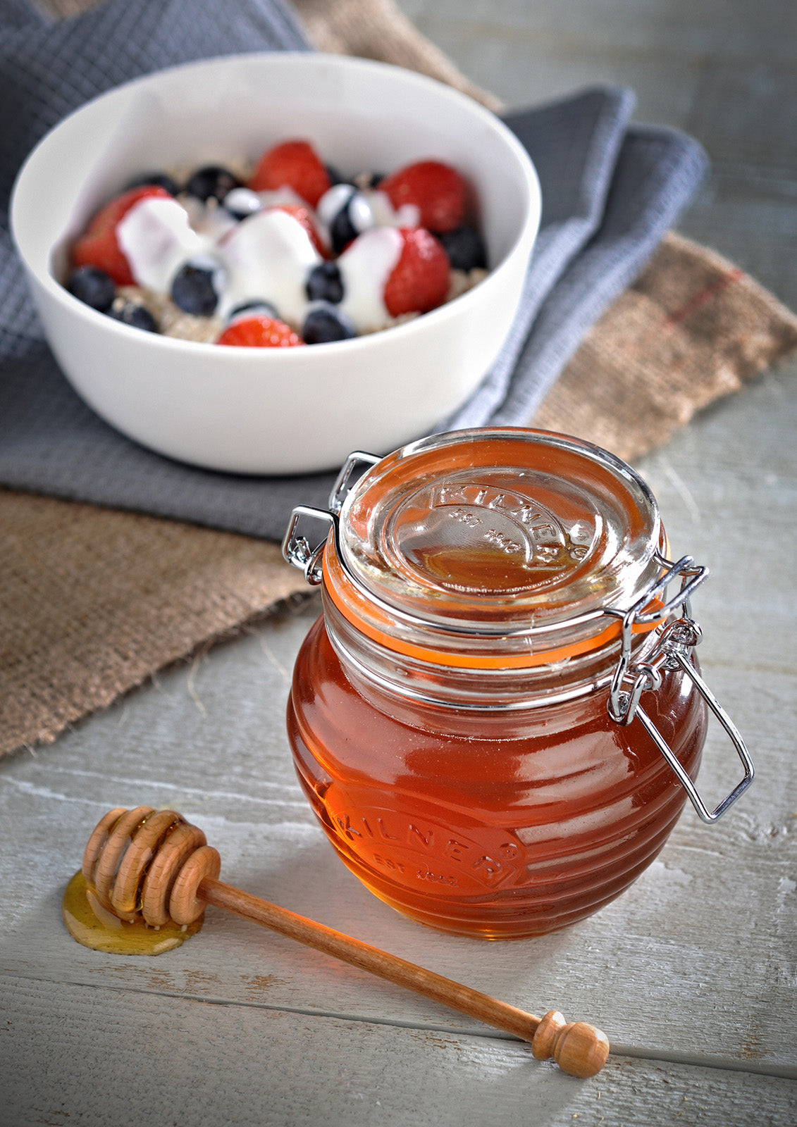 Kilner Honey Pot with Beechwood Dipper, 13.5 Ounce