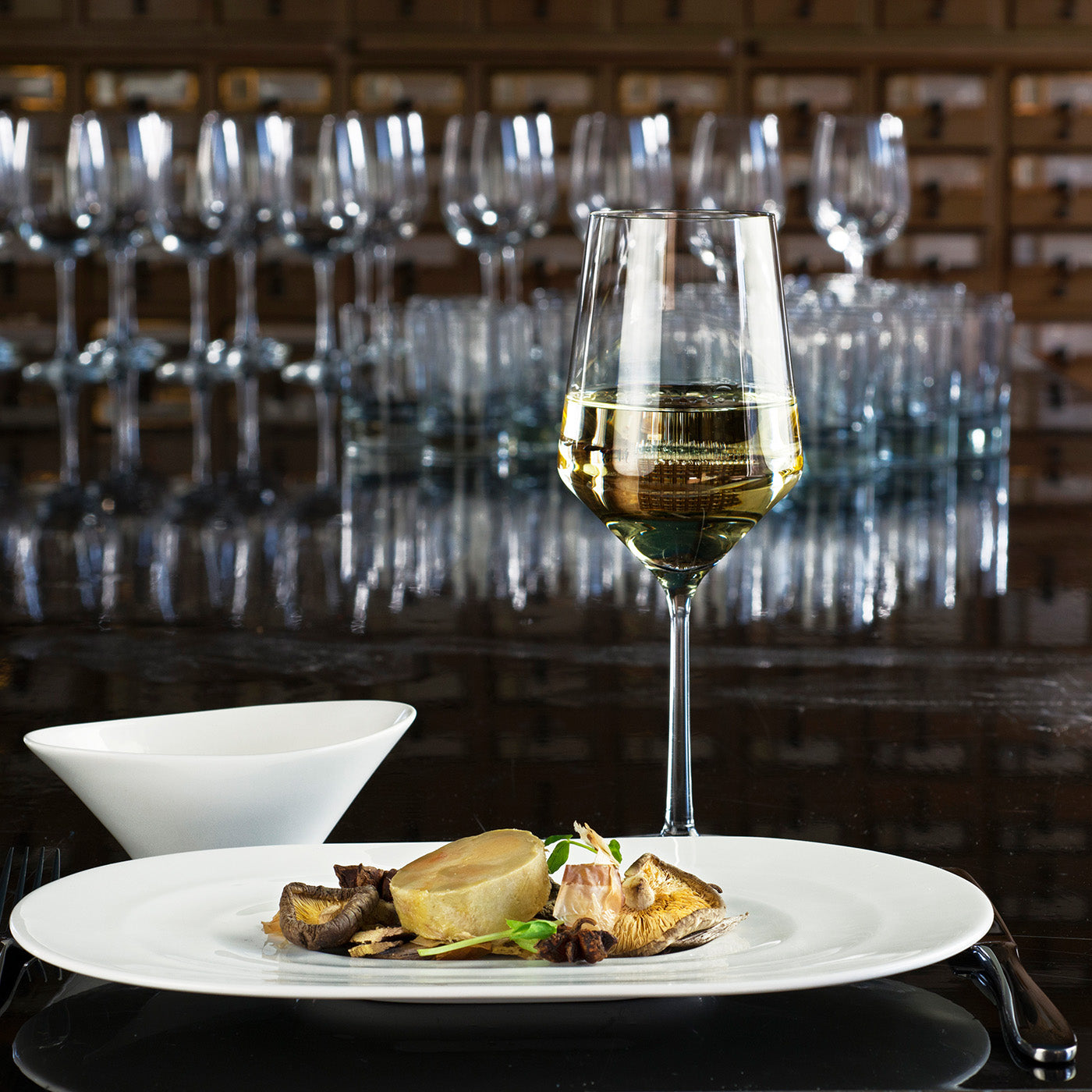 Schott Zwiesel Pure Tritan Crystal Sauvignon Blanc Glass, 13.8 ounce, Set Of 6