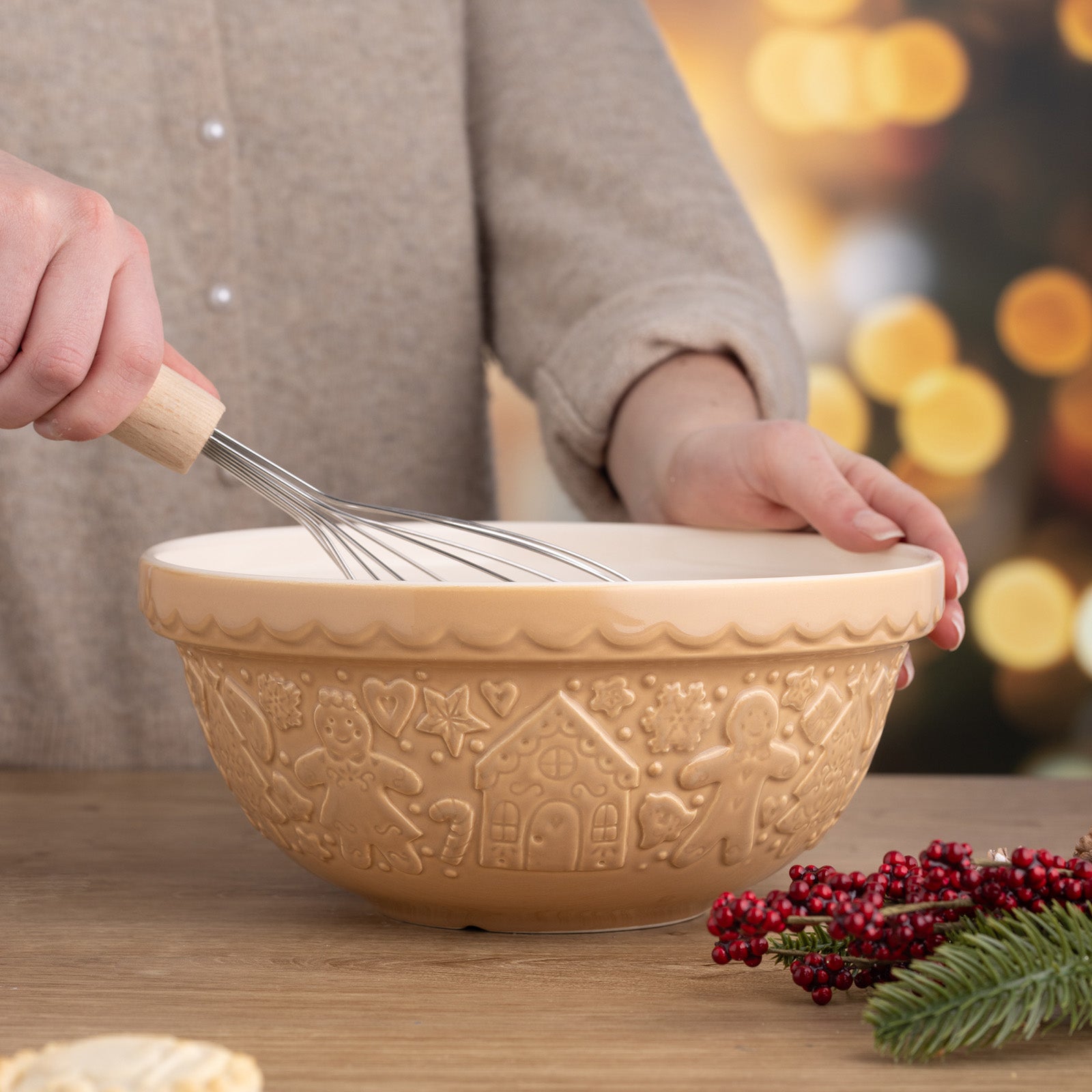 Mason Cash Gingerbread Lane Mixing Bowl Size 24, 2.15-Quart, Cane