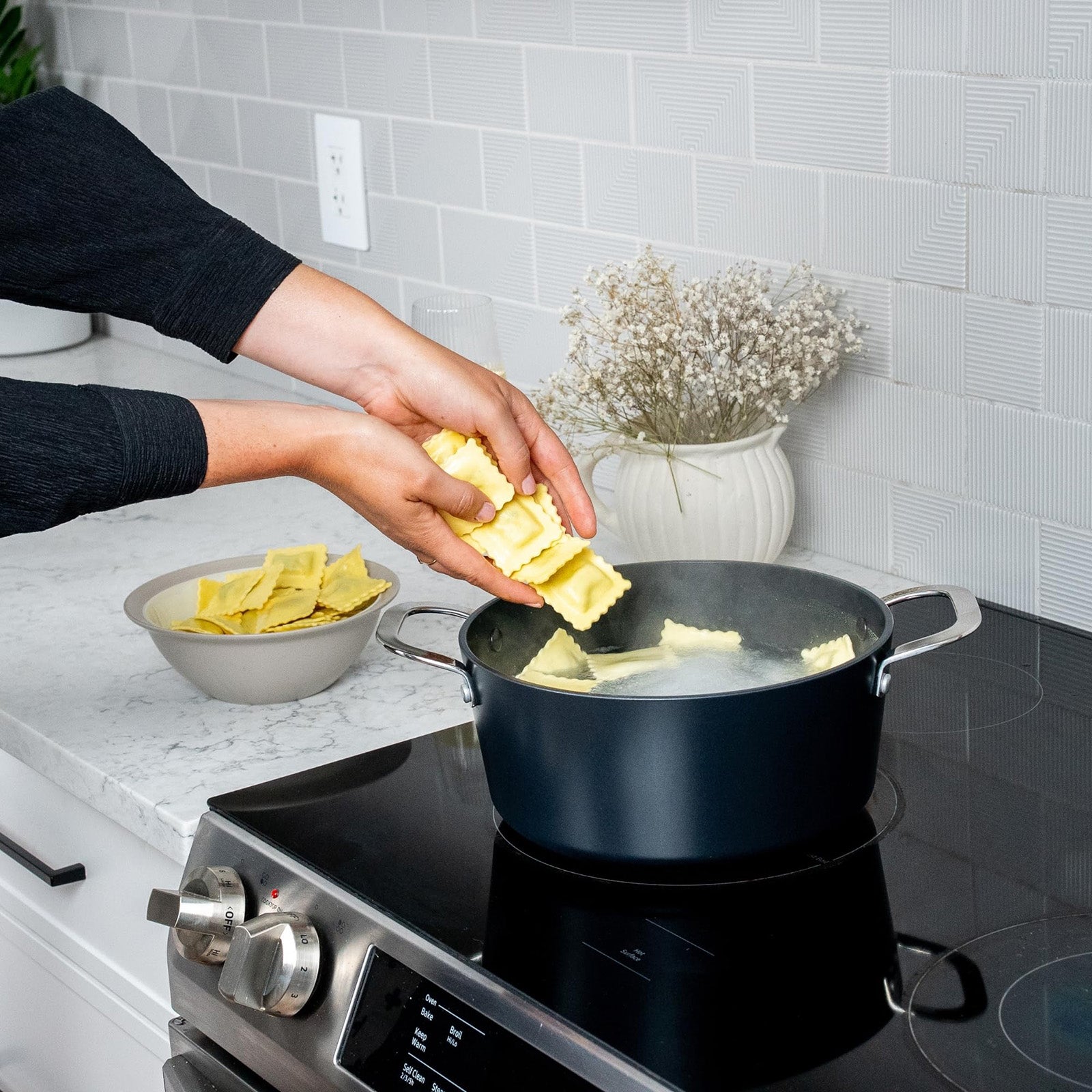 Alva Mastero 4.5-Quart Nonstick Stockpot with Lid, 9.5-Inch