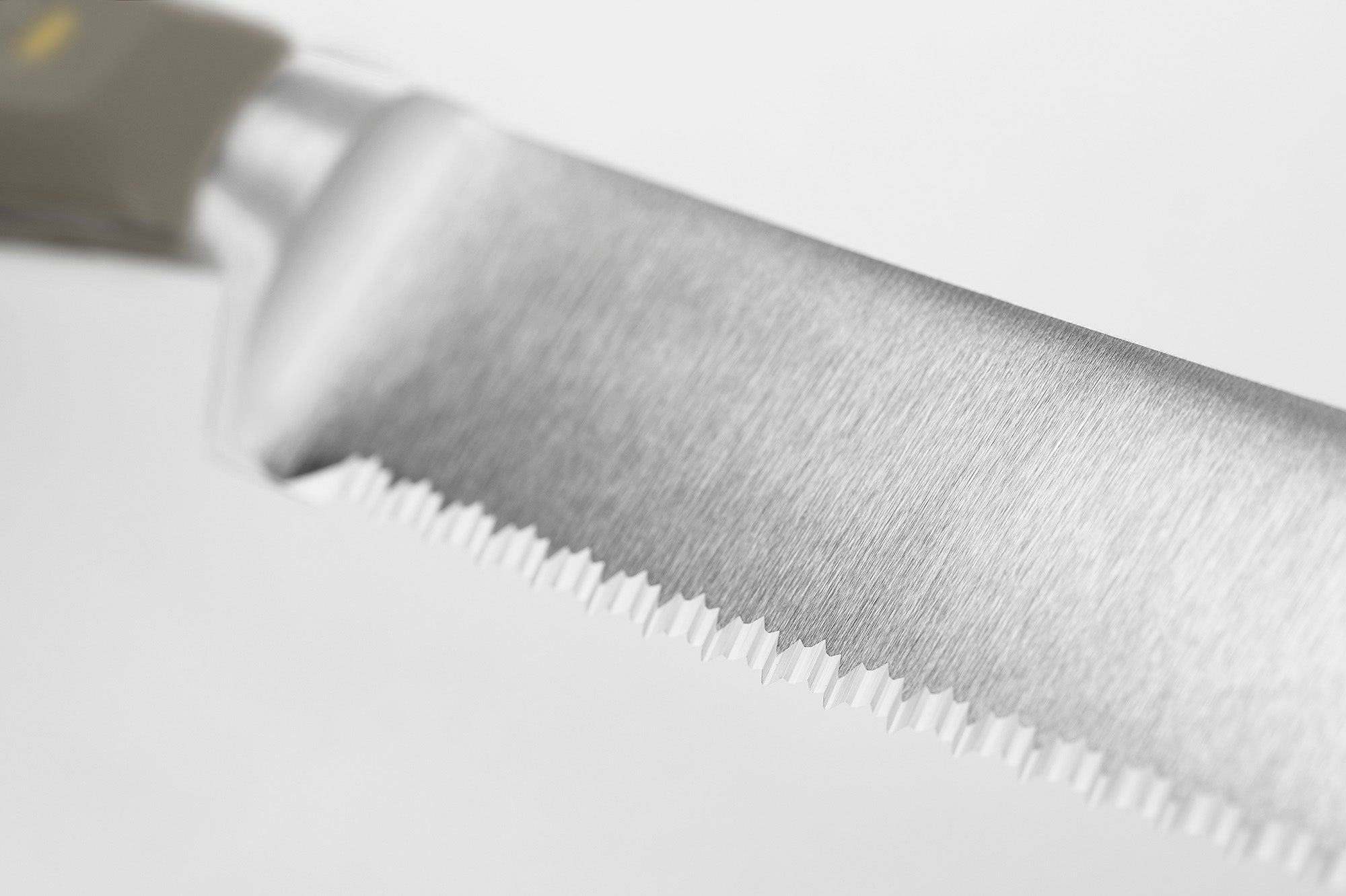 Wusthof Classic 9-Inch Double Serrated Bread Knife, Velvet Oyster