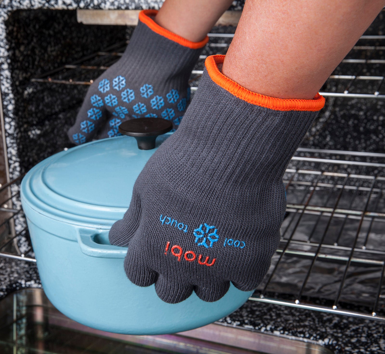 Mobi Cool Touch Heat Resistant Oven Gloves, 1 Pair, Gray