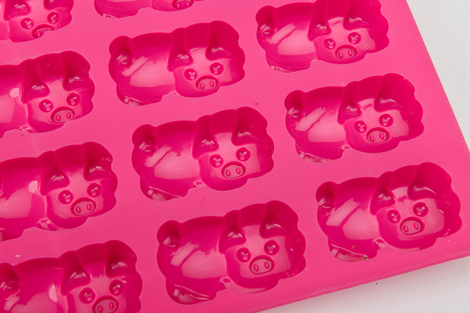 Mobi 12 Pigs in a Blanket 2.0 Silicone Snack Mold, Little Pigs in Blankets