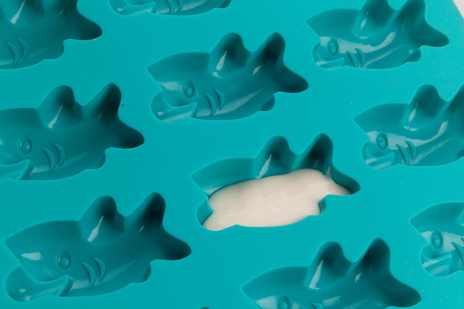 Mobi 12 Pigs in a Blanket Silicone Snack Mold, Shark Bites