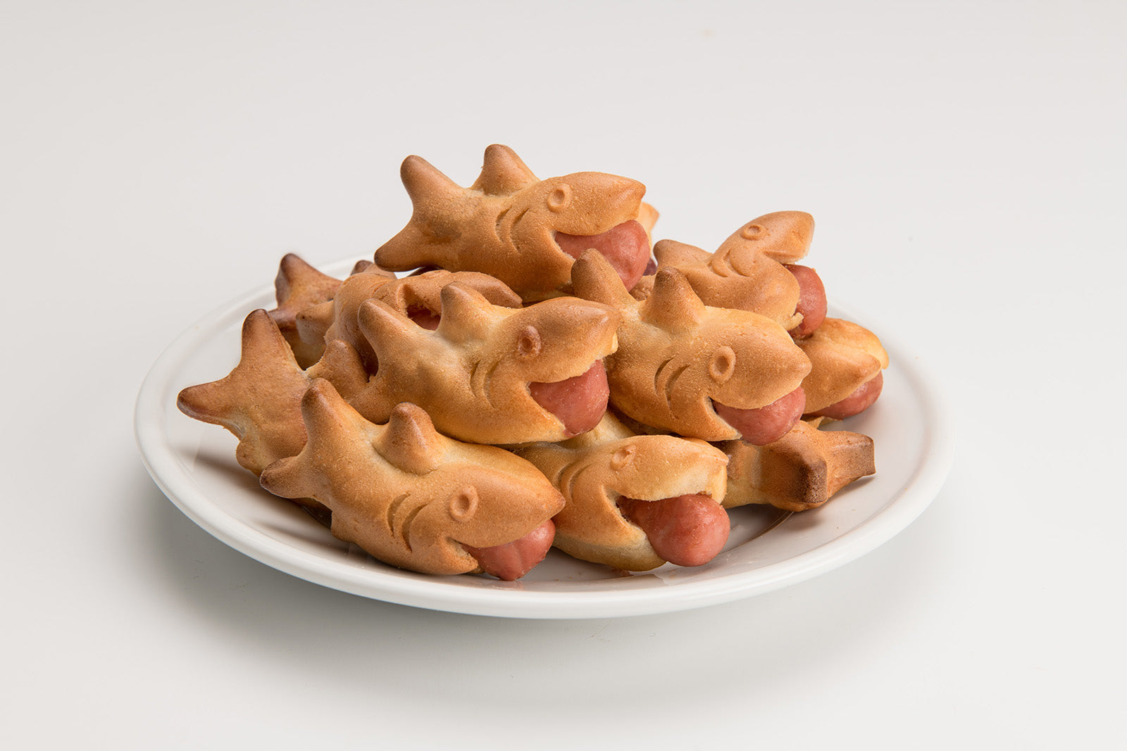 Mobi 12 Pigs in a Blanket Silicone Snack Mold, Shark Bites