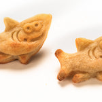 Mobi 12 Shark Bites 2.0 Silicone Snack Mold, Little Pigs in Blankets