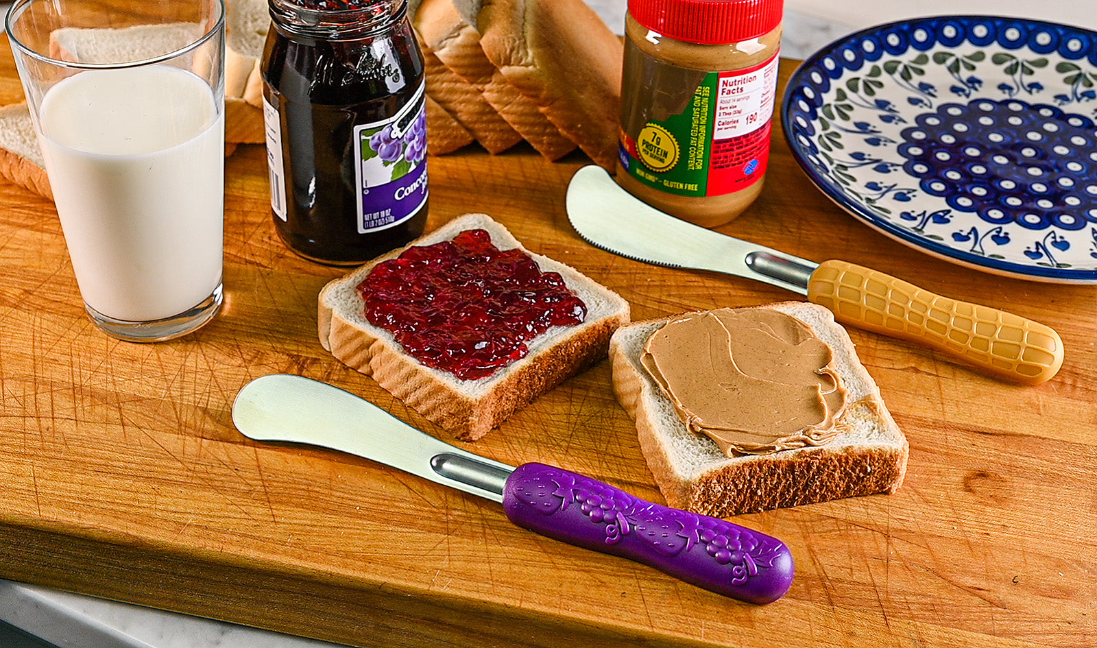 Mobi PB&J Peanut Butter and Jelly 2-in-1 Spreader Knives, Set of 2