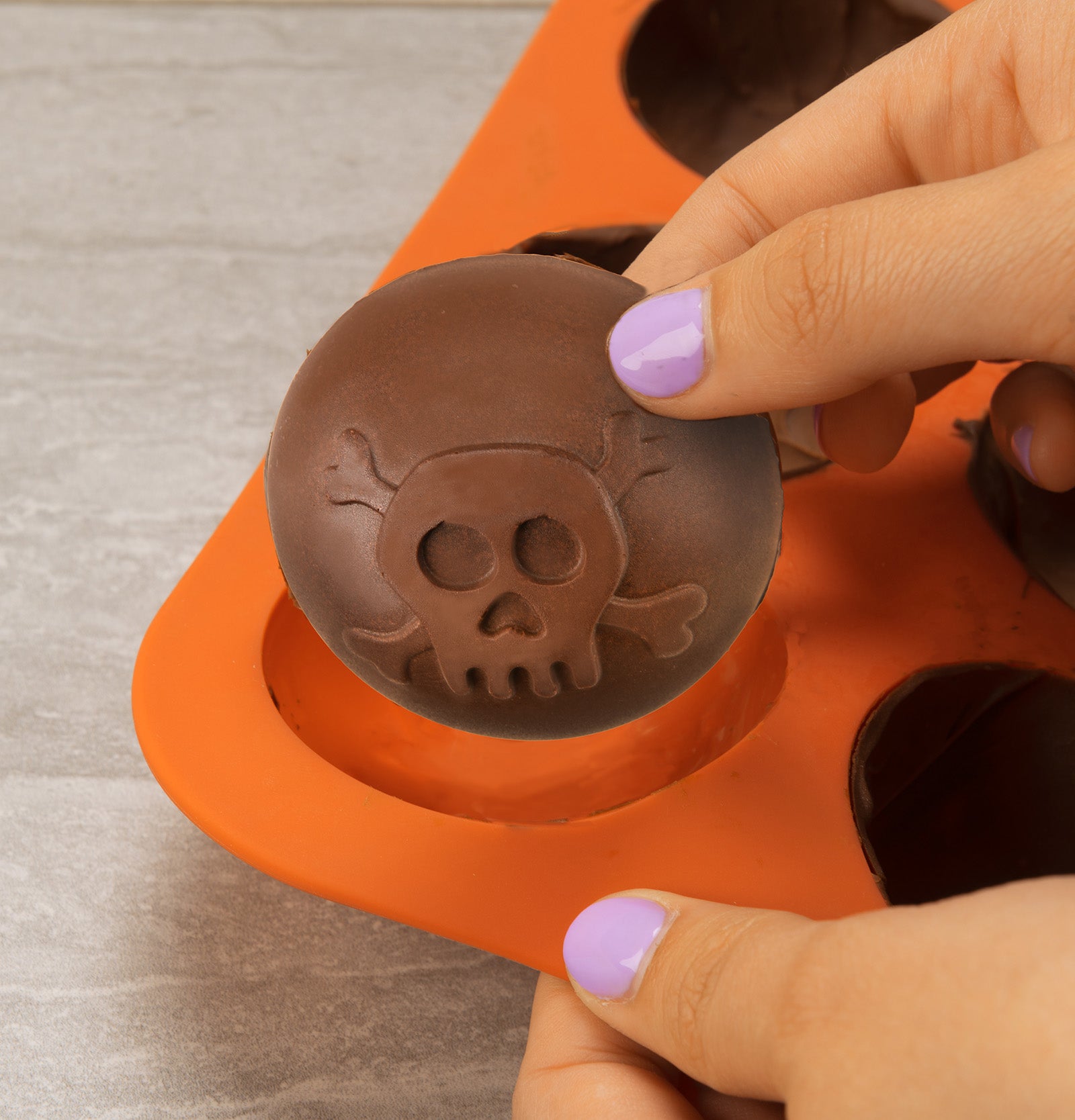 Mobi Hot Chocolate Silicone Cocoa Bombs Molds, Halloween Skull