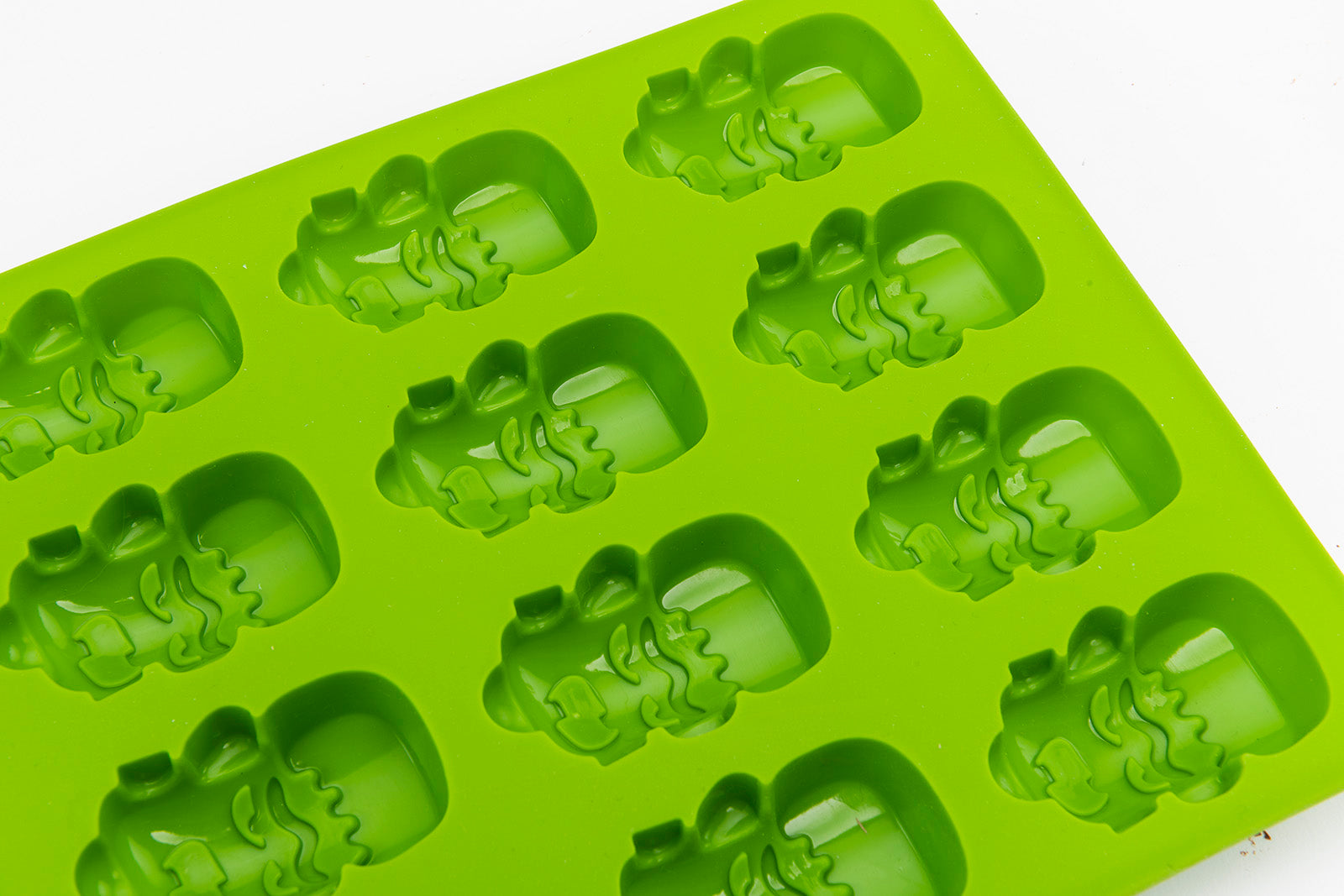 Mobi 12 Pigs in a Blanket Silicone Snack Mold, Franken-wennies