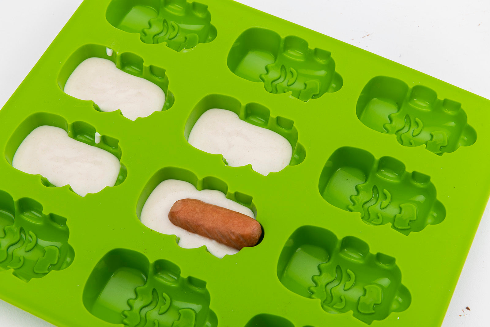 Mobi 12 Pigs in a Blanket Silicone Snack Mold, Franken-wennies
