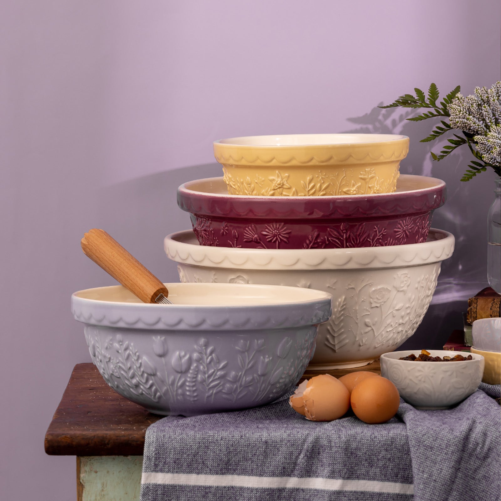 Mason Cash In The Meadow Tulip Size 24 Mixing Bowl, 2.15 Quart