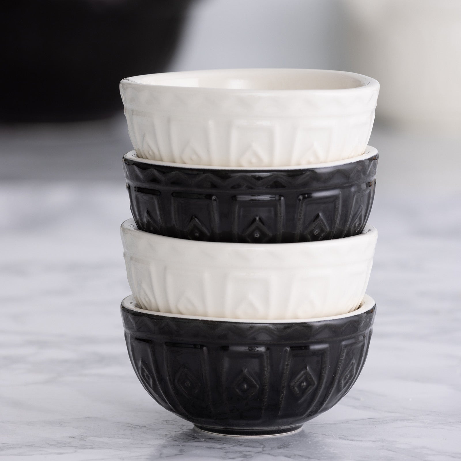 Mason Cash Color Mix Mini Prep Bowls, Black and Cream, Set of 4