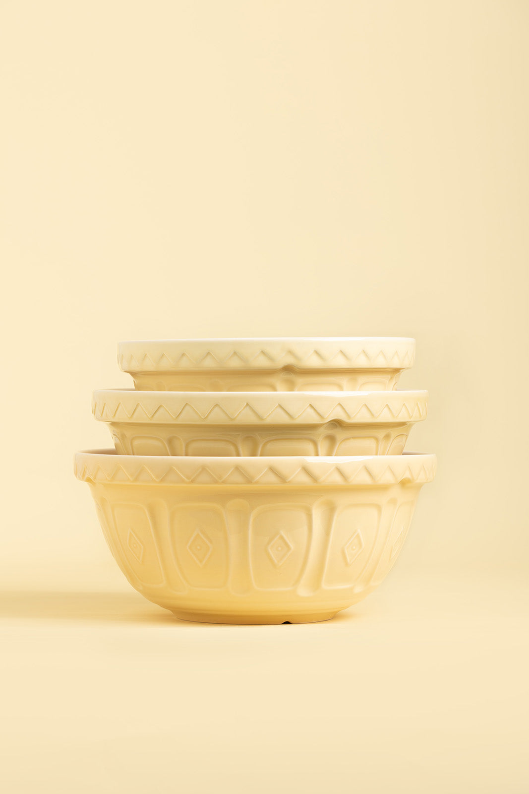Mason Cash Color Mix Yellow Size 24 Mixing Bowl, 2.15 Quart
