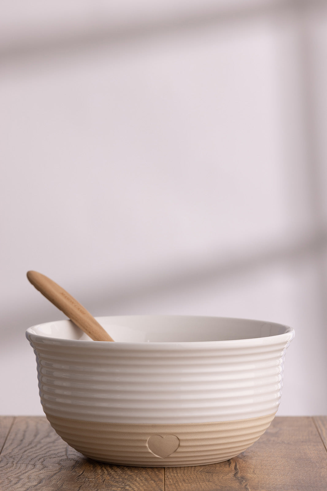 Mason Cash Rustic Charm Mixing Bowl, 10.2" Stoneware Mixing Bowl