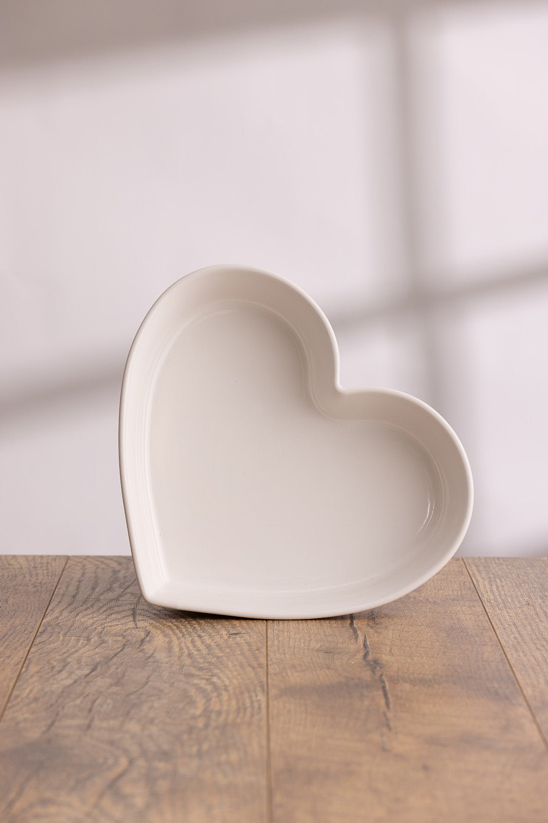 Mason Cash Rustic Charm Heart Oven Dish, 11" Stoneware Baking Dish with Embossed Design