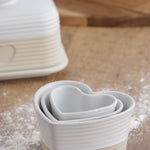 Mason Cash Rustic Charm Measuring Cups, Set of 3 Stoneware Cups (1 Cup to ¼ Cup)