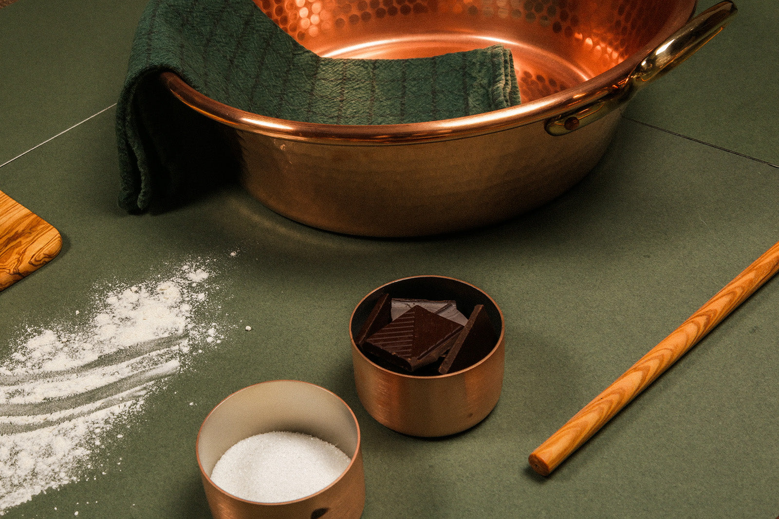 Mauviel M'Passion 17.4 Qt. Hammered Jam Pan, Bronze Handle