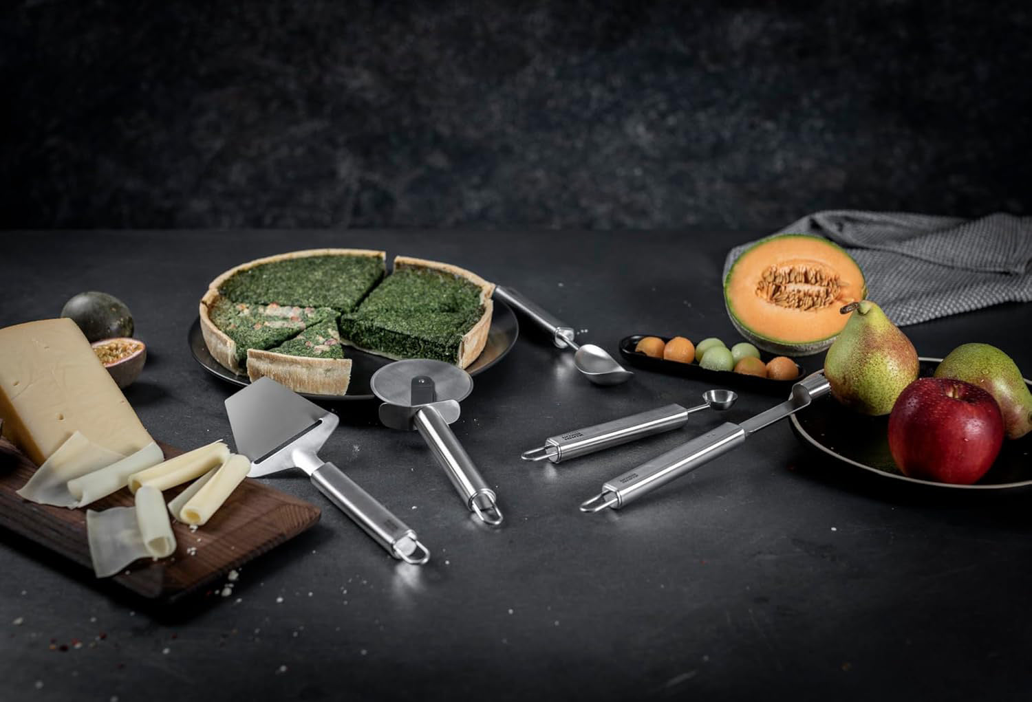 Kuhn Rikon Essential Pizza Cutter with Sharp Stainless Steel Wheel