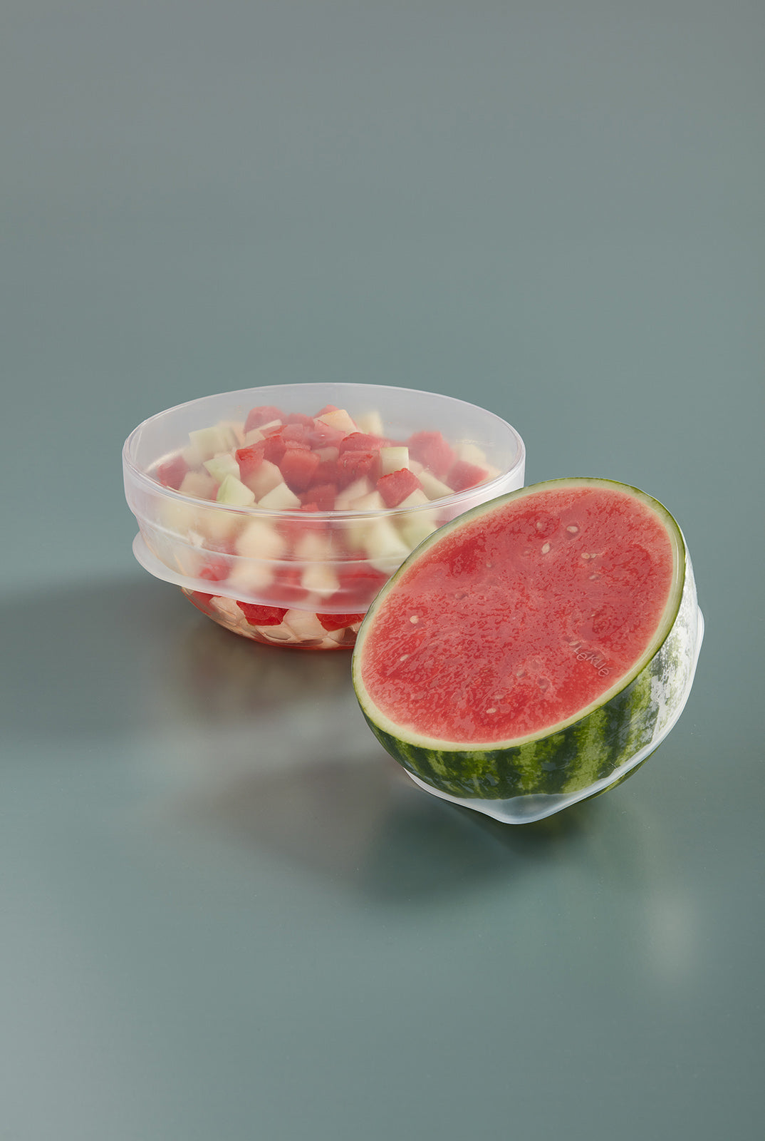 Lekue Reusable Flexible Strech Top Lid, Platinum Silicone, 4.5", 6", & 8" Set/3