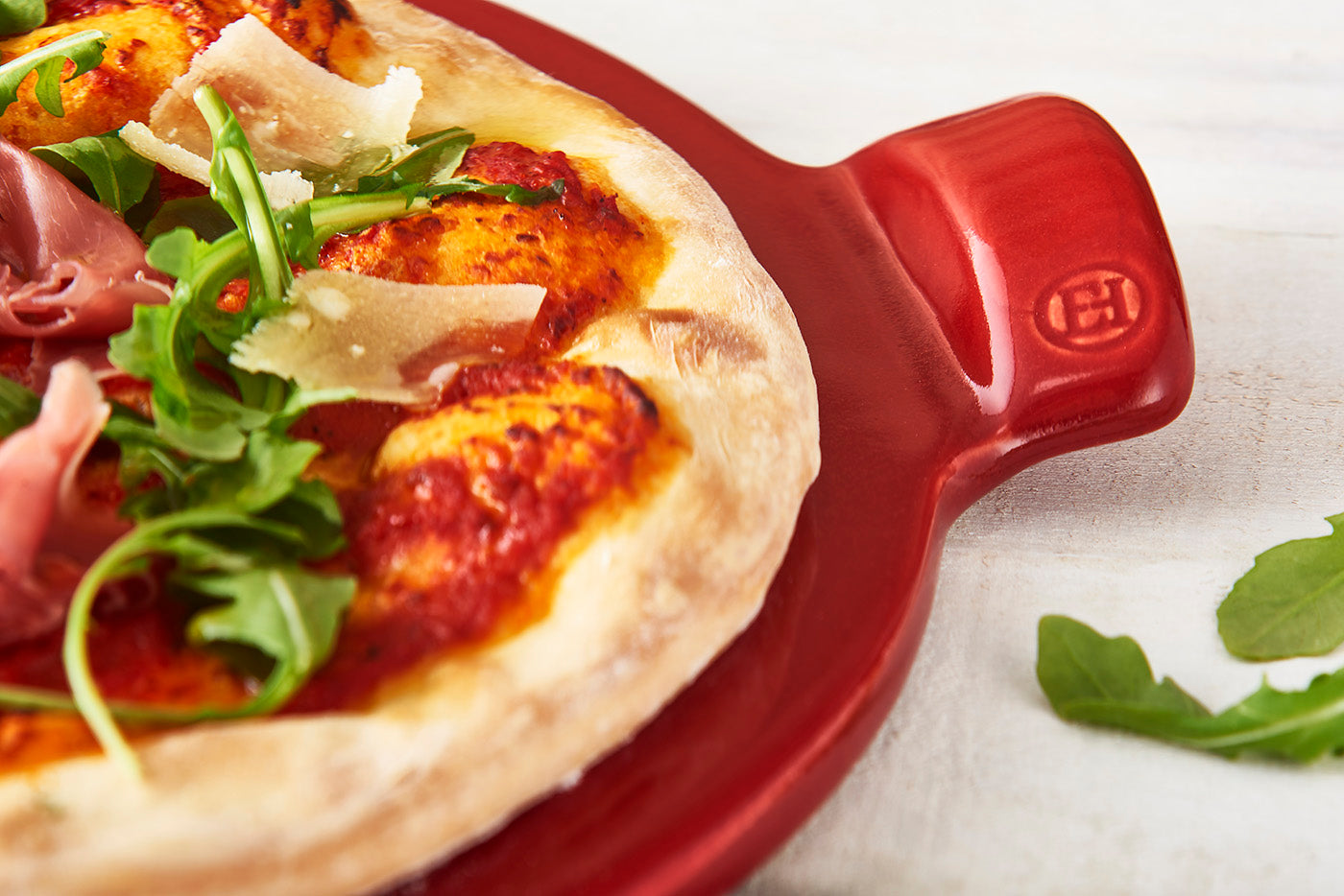 Emile Henry Made in France 14.5-Inch Flame Top Pizza Stone, Burgundy Red