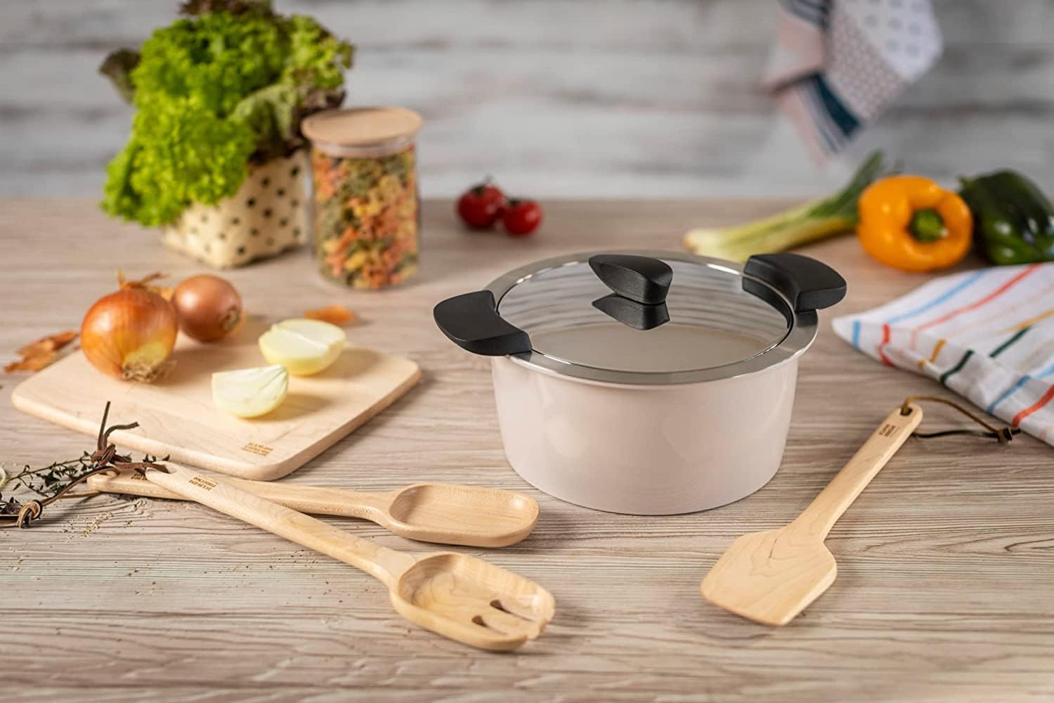 Kuhn Rikon Hotpan Stainless Steel Cooking Pot with Insulated Bowl, 1-Quart, Sand