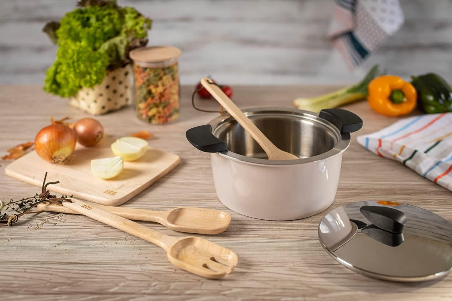 Kuhn Rikon Hotpan Stainless Steel Cooking Pot with Insulated Bowl, 3.2-Quart, Sand