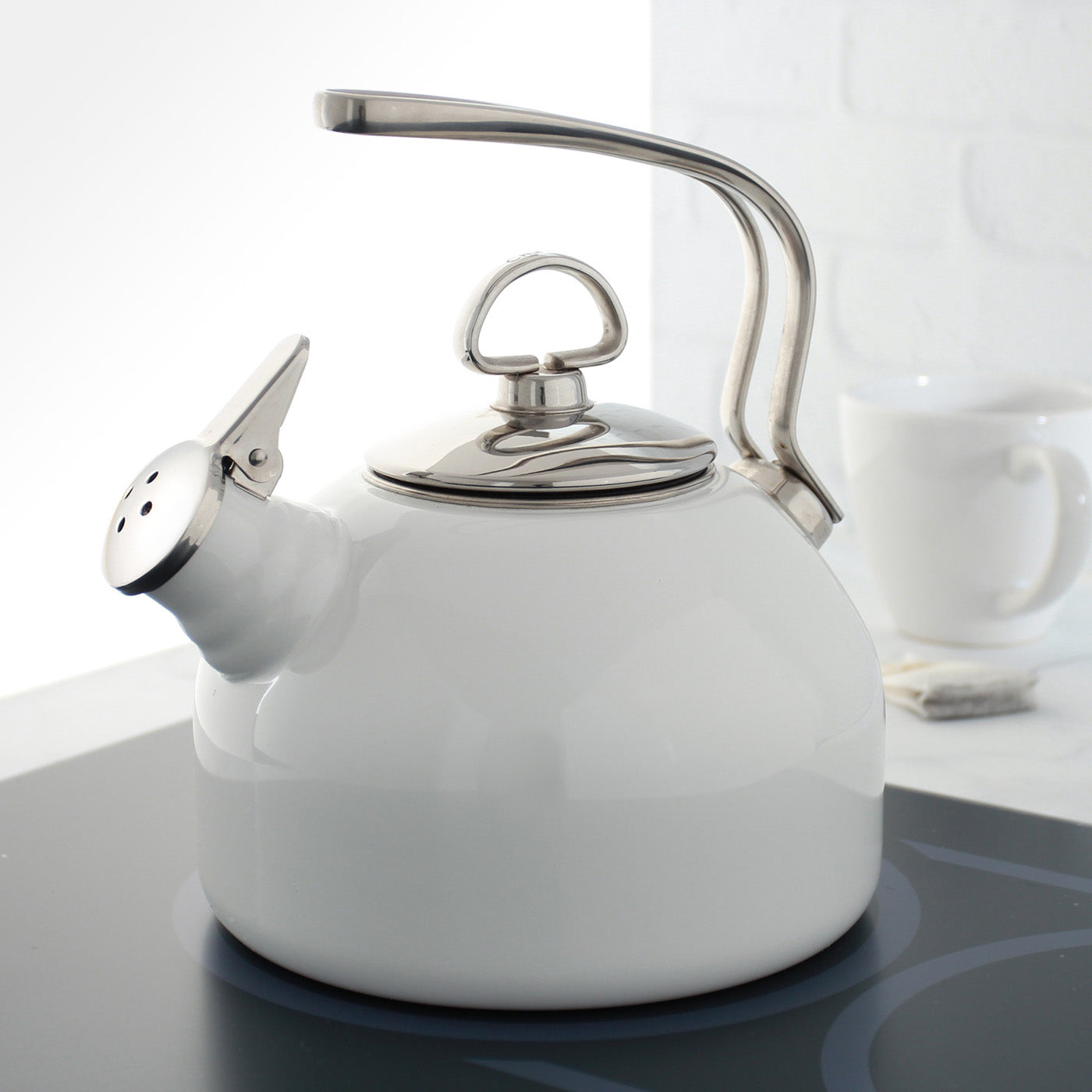 Chantal Classic Enamel-on-Steel Teakettle, 1.8 quart, White