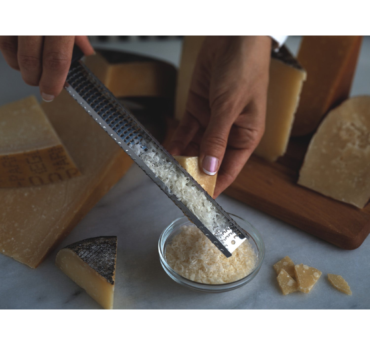 Microplane Classic Fine Grater/Zester, Black