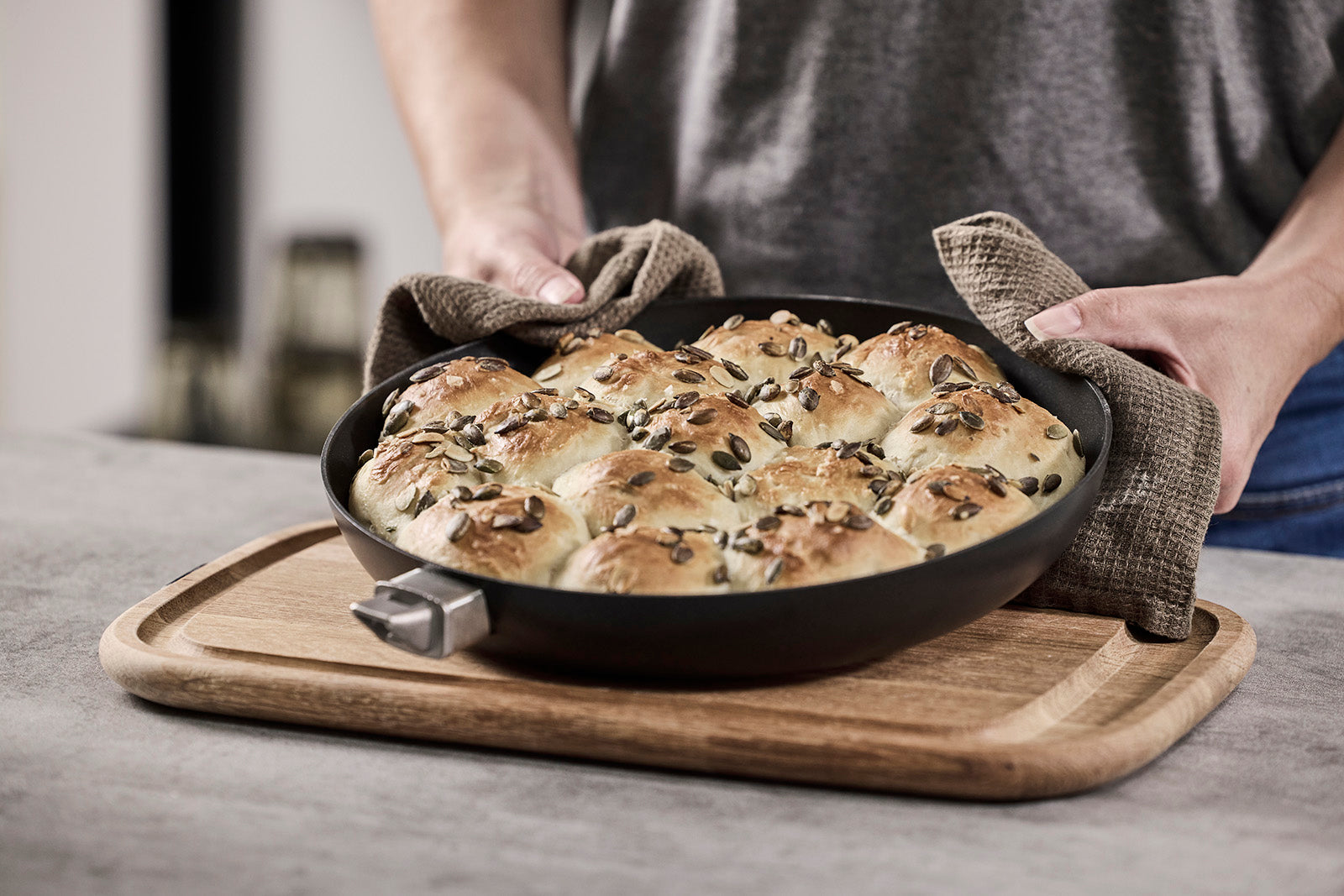 Scanpan Urban 12.5-Inch Nonstick Fry Pan with Detachable Handle