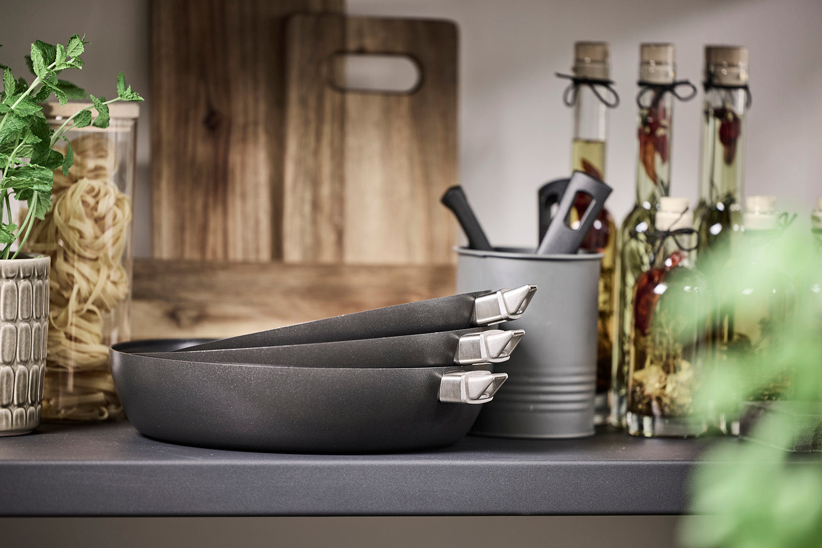 Scanpan Urban 12.5-Inch Nonstick Fry Pan with Detachable Handle