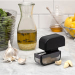 Microplane Specialty Garlic Mincer, Black