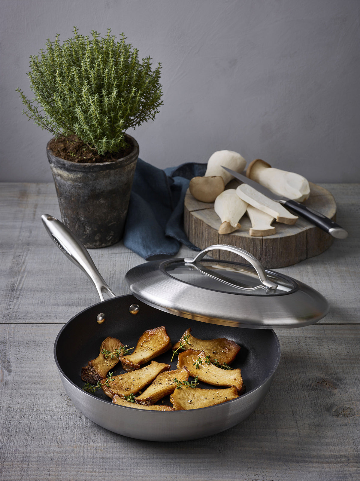 Scanpan CTX 10.25 Inch Nonstick Saute Pan With Lid, Stainless Steel