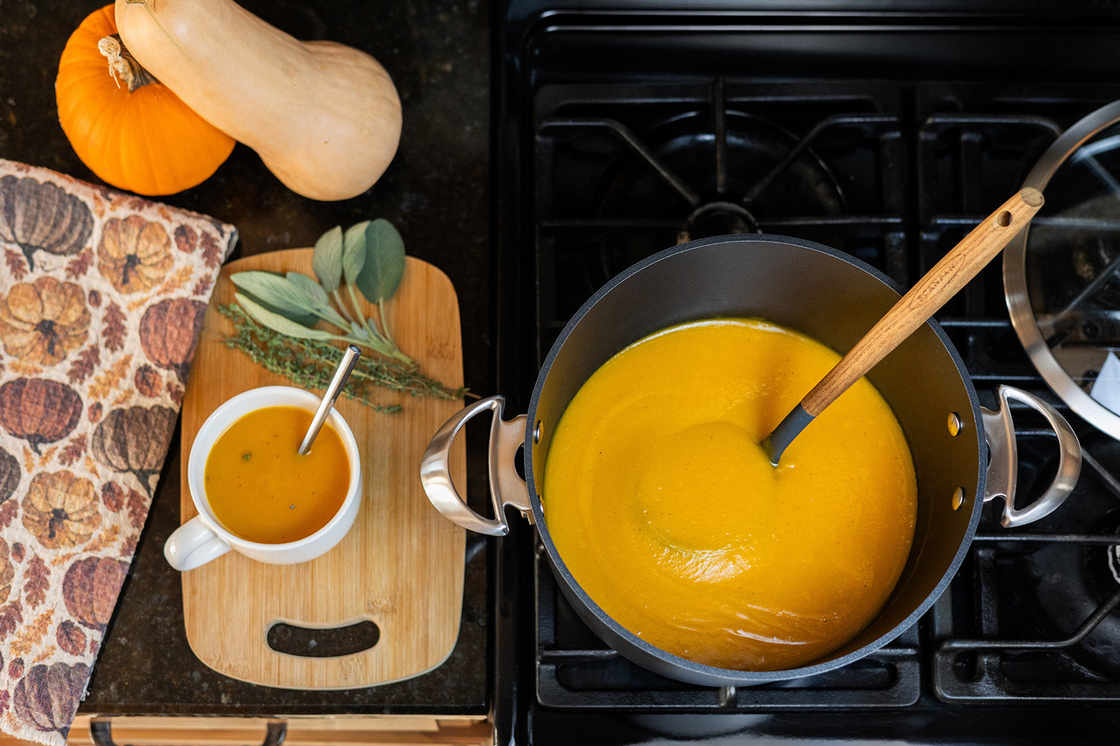Scanpan Pro IQ 6.5 Quart Covered Dutch Oven