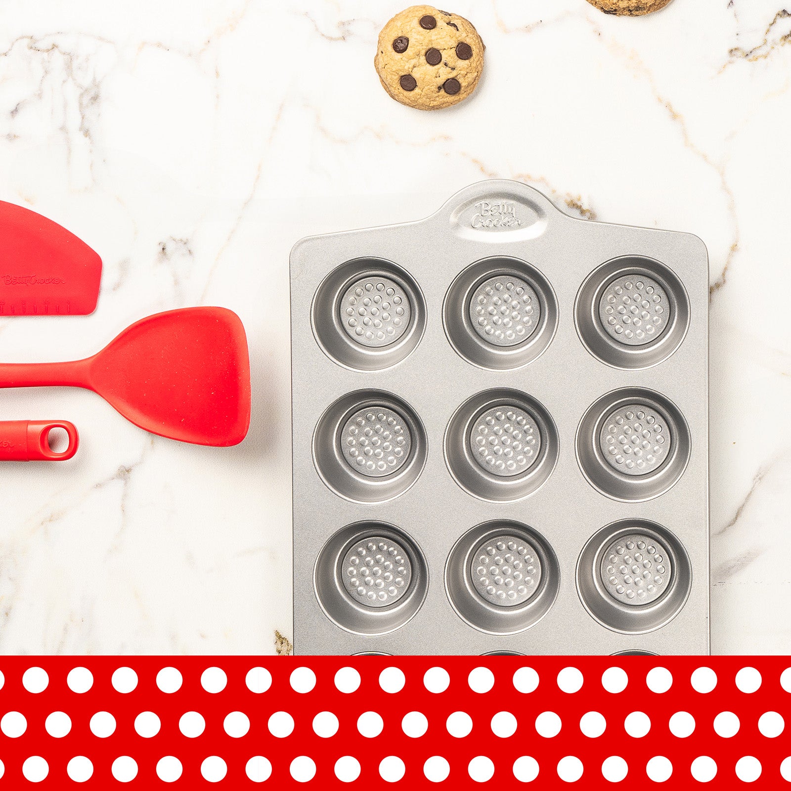 Betty Crocker Carbon Steel 12 Cup Muffin Pan