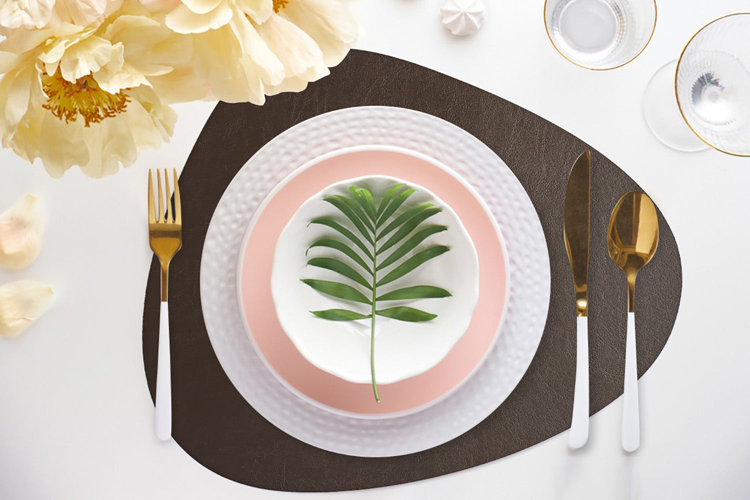 Davanti by Frieling Mattola Placemats, Set of 6, Dark Brown