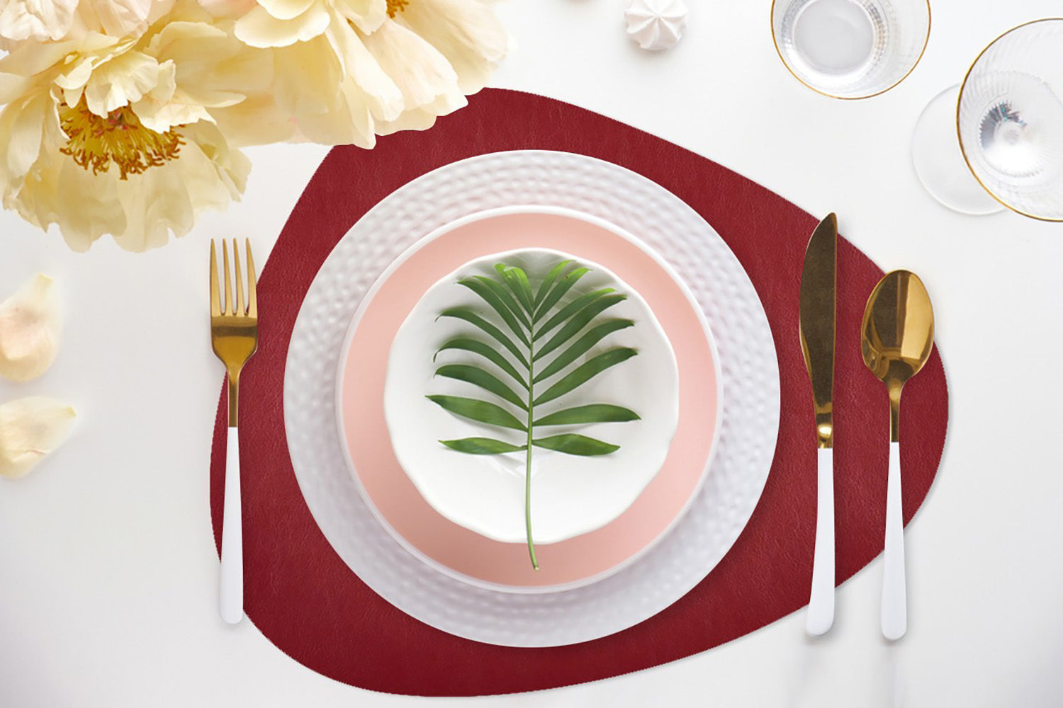 Davanti by Frieling Mattola Placemats, Set of 6, Earth Red