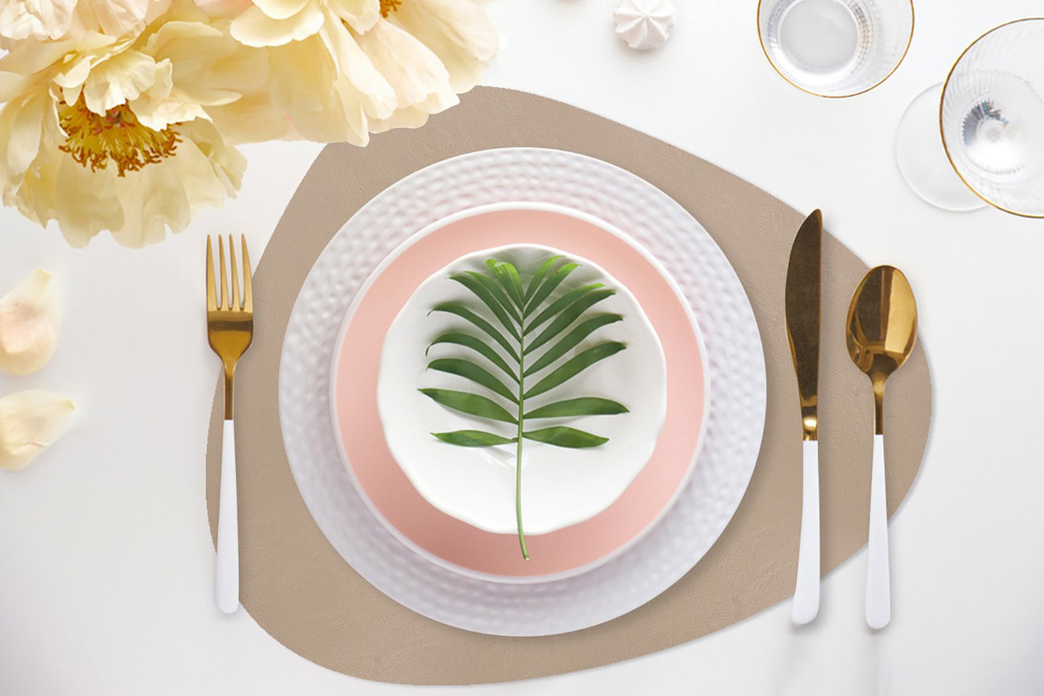 Davanti by Frieling Mattola Placemats, Set of 6, Taupe