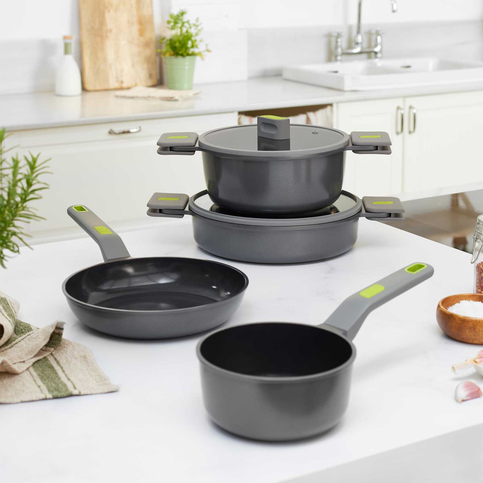 BRA Cookware Life Ceramic Nonstick Sauté Pan w/Glass Lid, 11 Inch, 3.3 Quart
