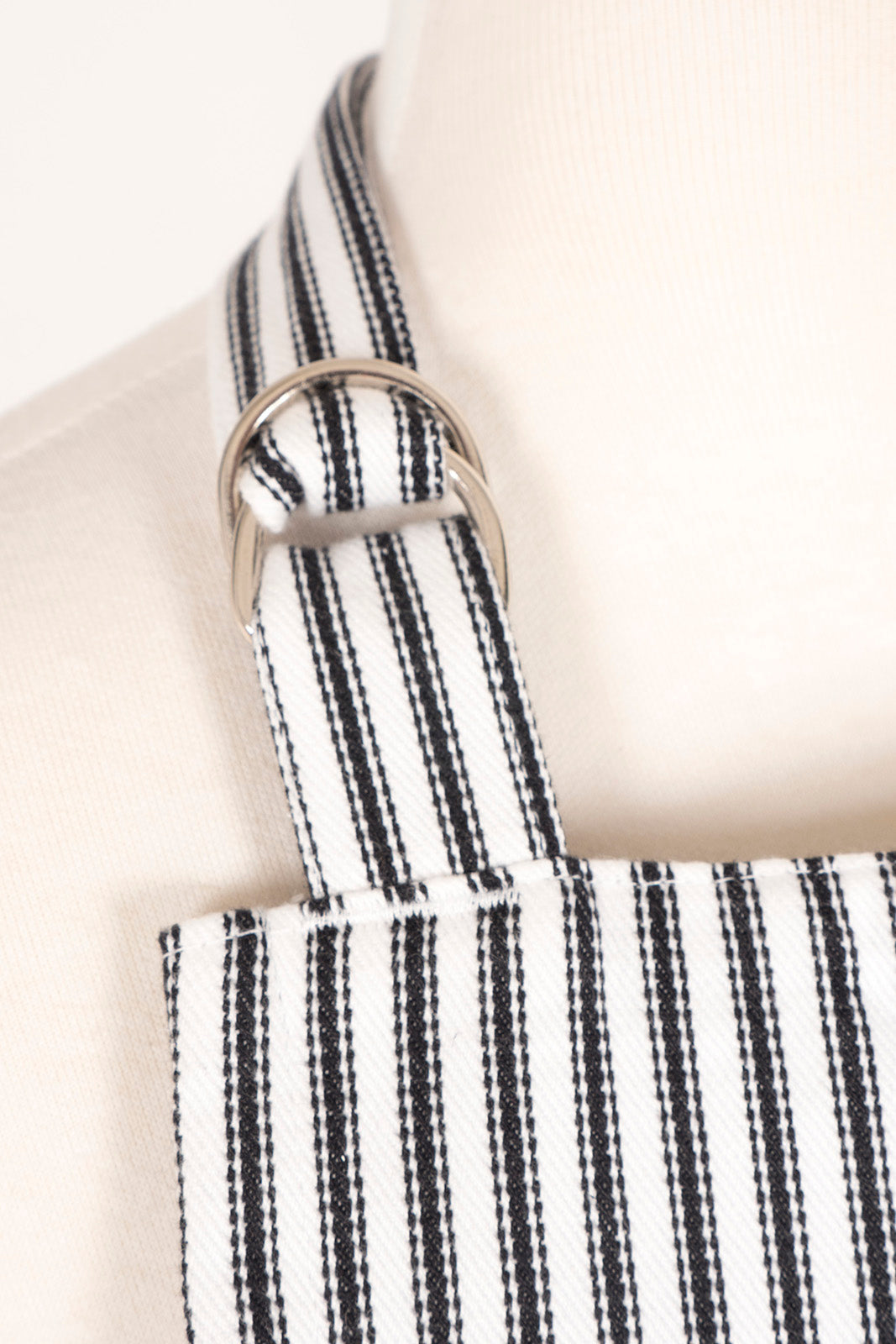 KAF Home Metro Stripe D-Ring Apron