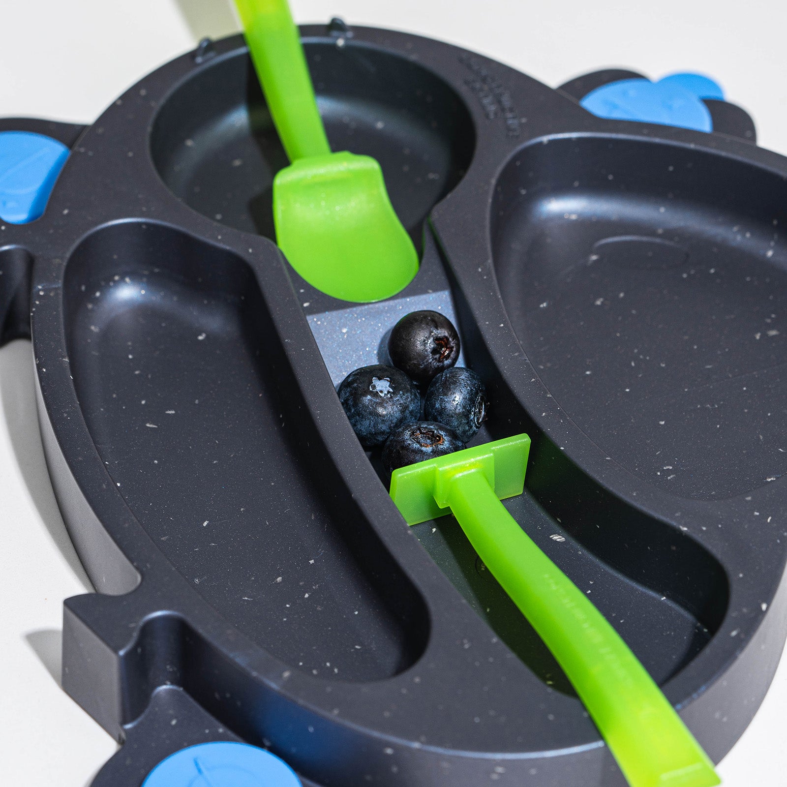 Constructive Eating UFO Theme Divided Suction Training Plate and Utensils for Kids and Toddlers