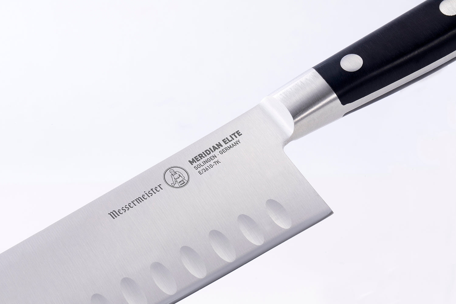 Messermeister Meridian Elite 7-Inch Kullenschliff Santoku Knife