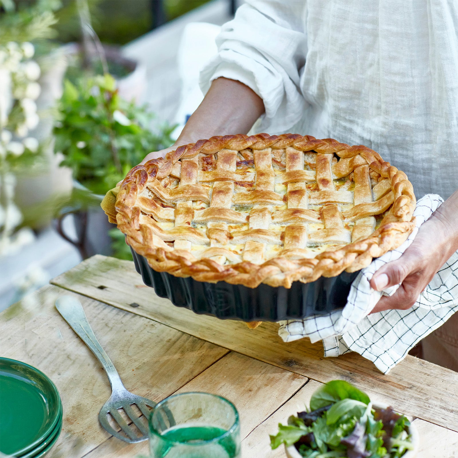 Emile Henry 11-Inch Deep Tart Dish, 2.1 Quart, Cedar