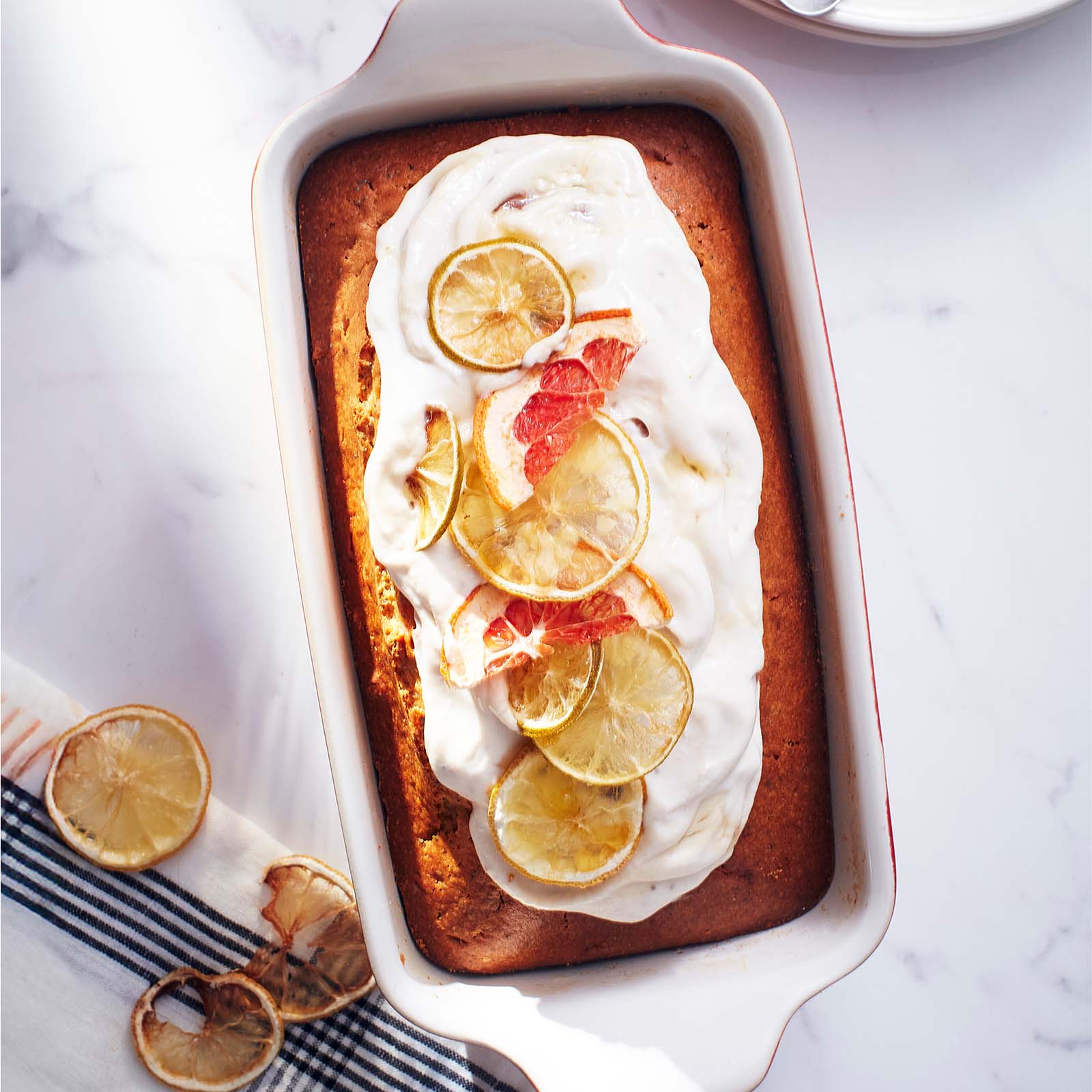 Emile Henry Modern Classics Loaf Pan, 9-Inch x 5-Inch, 1.8-quart, Pearl Gray