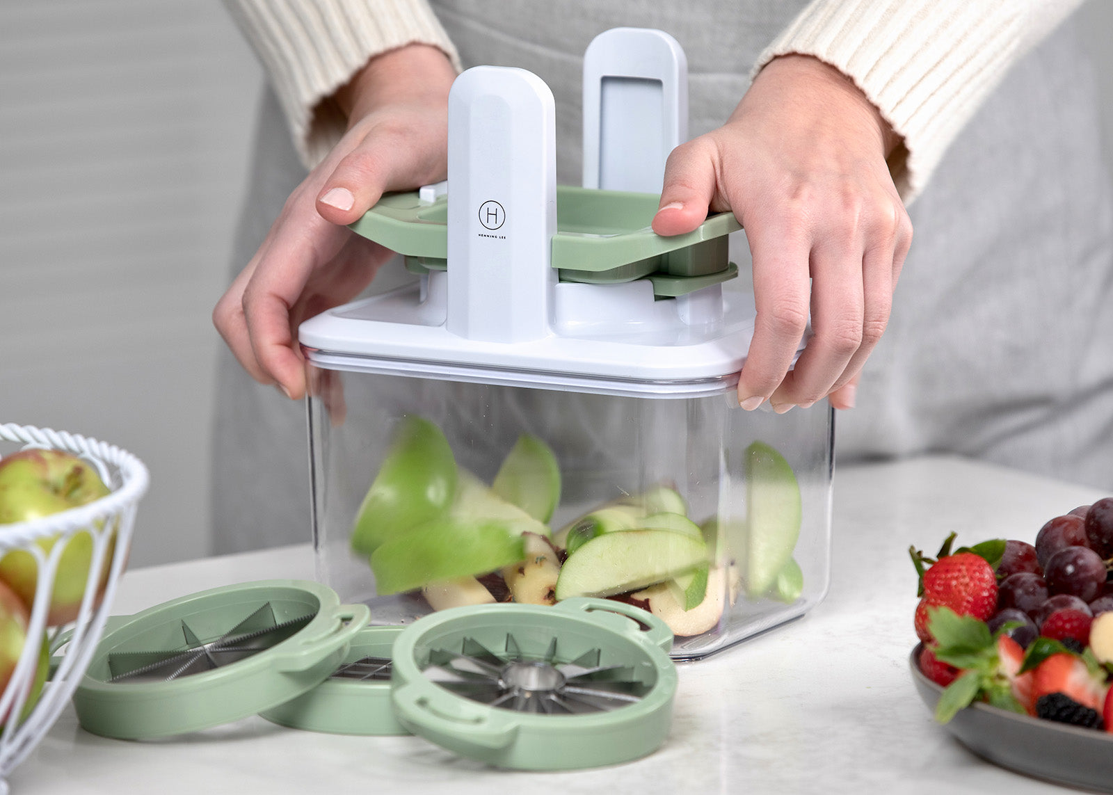 Henning Lee 4-in-1 Fresh Prep Fruit and Veggie Slicer, Green