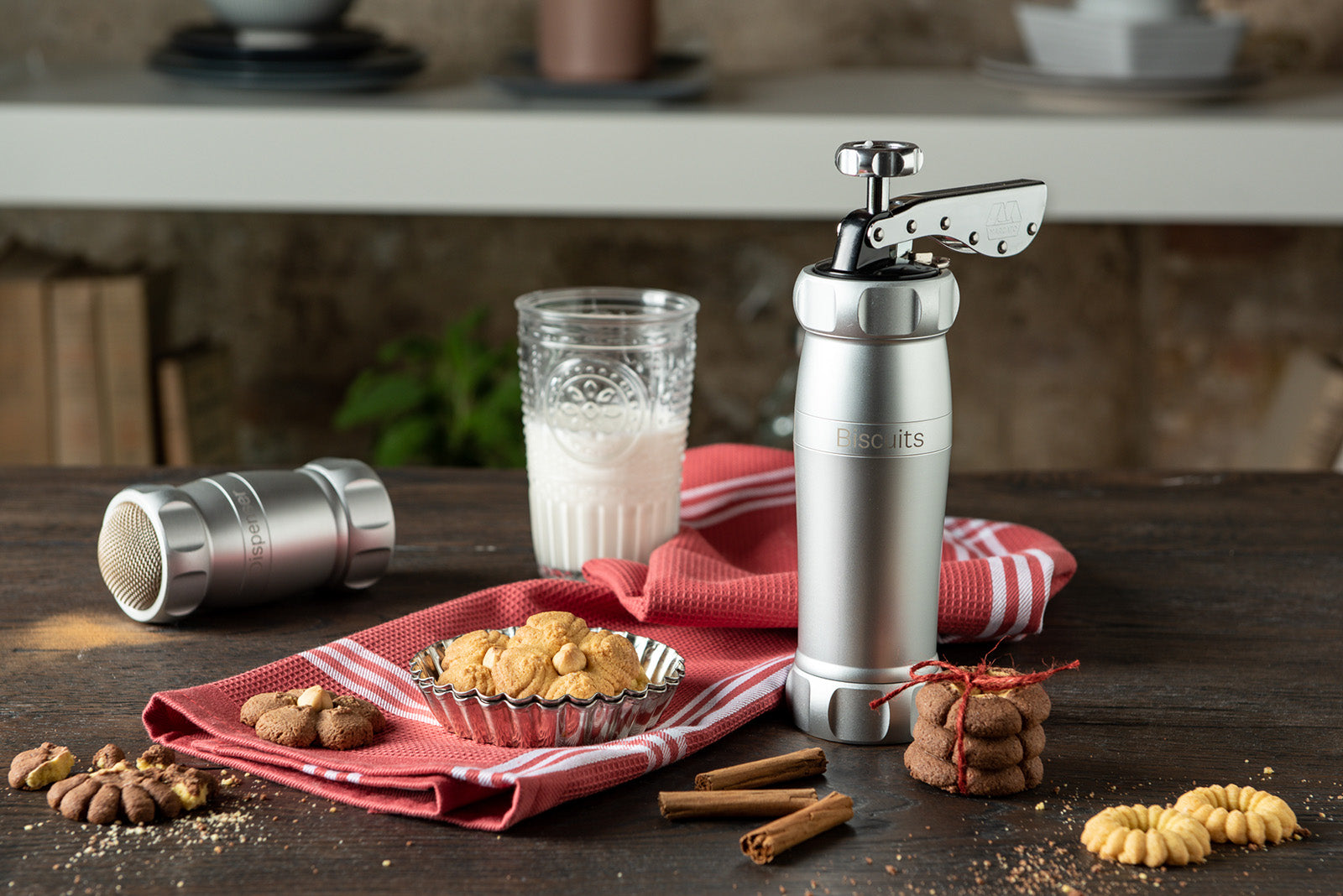 Marcato Design Series Biscuit Maker Press, Includes 20 Cookie Disc Shapes, Silver