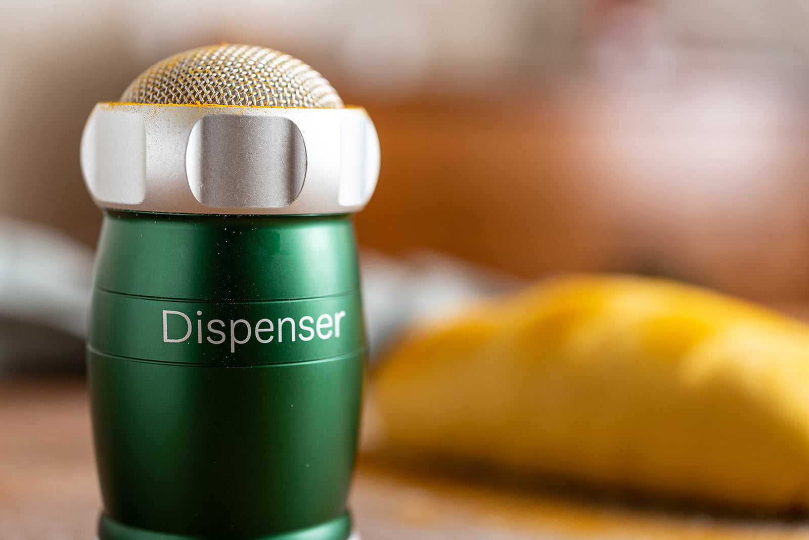 Marcato Design Line Dispenser Shaker for Flour, Powdered Sugar, and More, Green