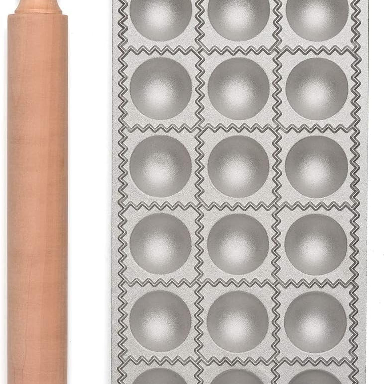 Ravioli Mold by Marcato, Made in Italy, Makes 24 Round Raviolis, 1.5-Inch