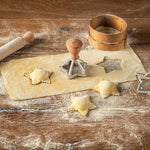 Marcato Classic Ravioli Maker Stamp Kit, Flower + Star, 2.5-Inch